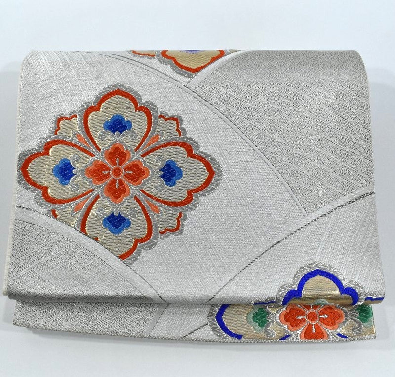 Vintage Obi, Japanese kimono belt, Authentic Silk Obi. flower,silver,Rokutsu,422cmX31.7cm gift